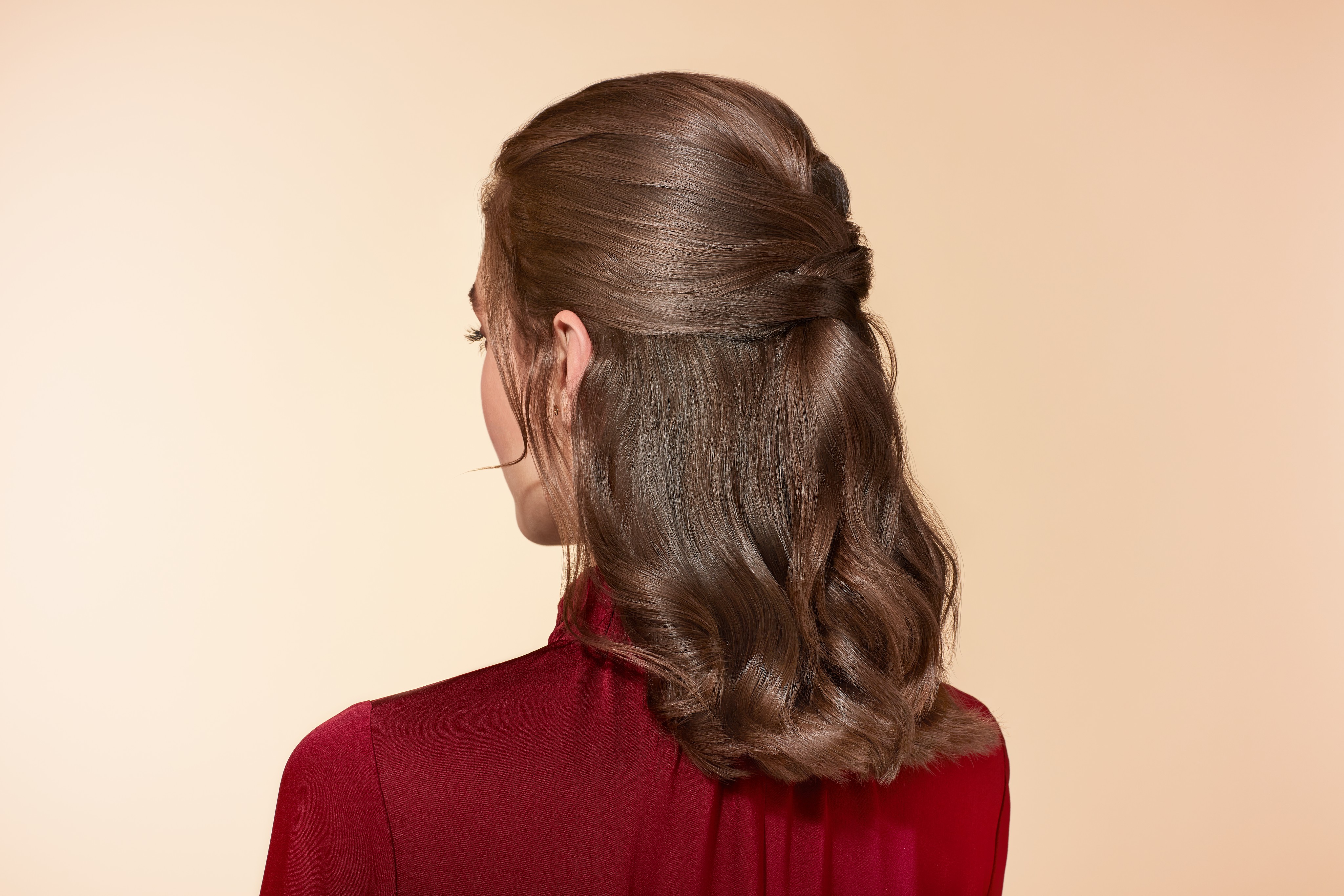 Hair-beautyvisuals-festivelook-hair-1-side-082023-Web-Rendition