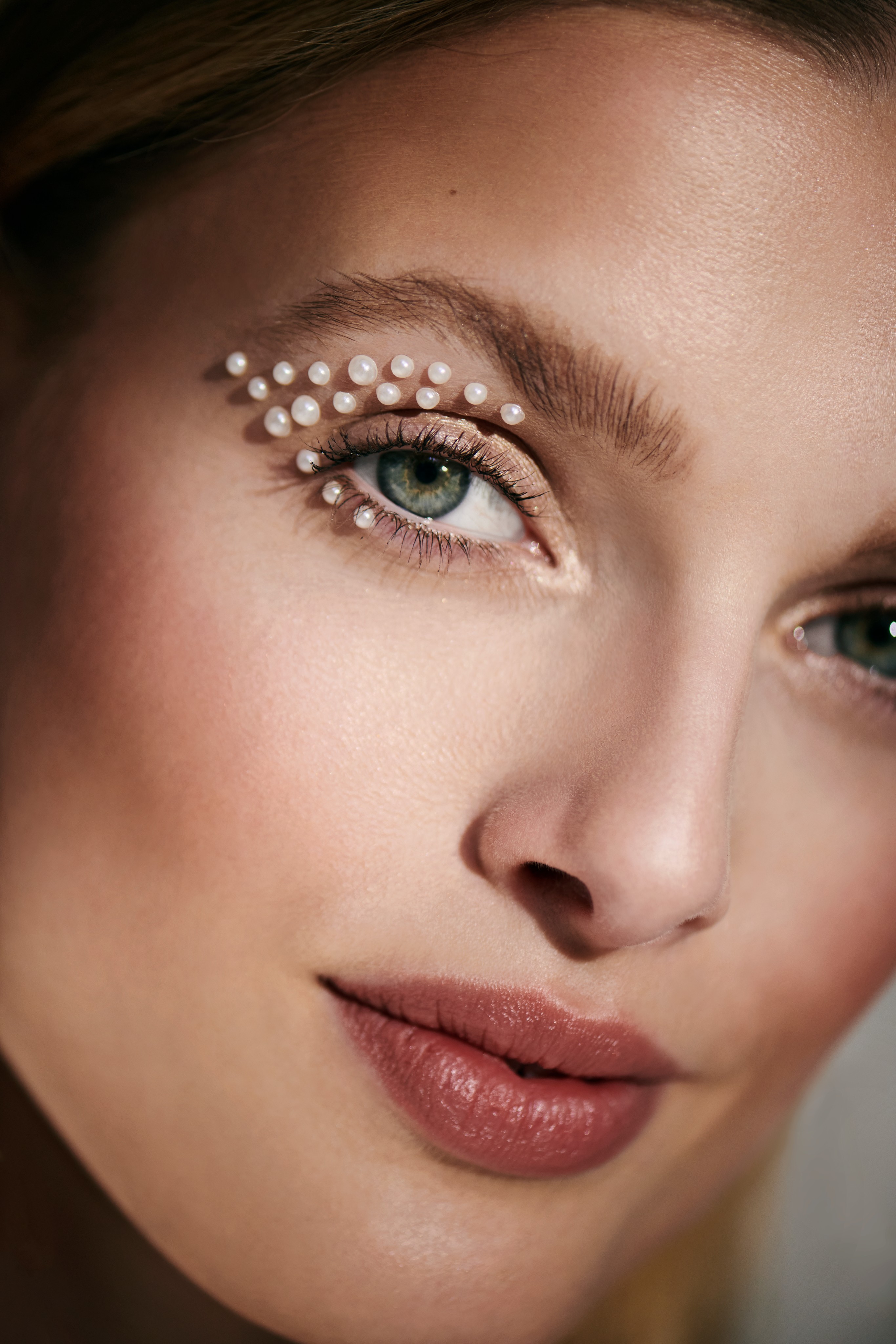 Makeup-beautyvisual-bride-wedding-pearls-03-2024-Web-Rendition