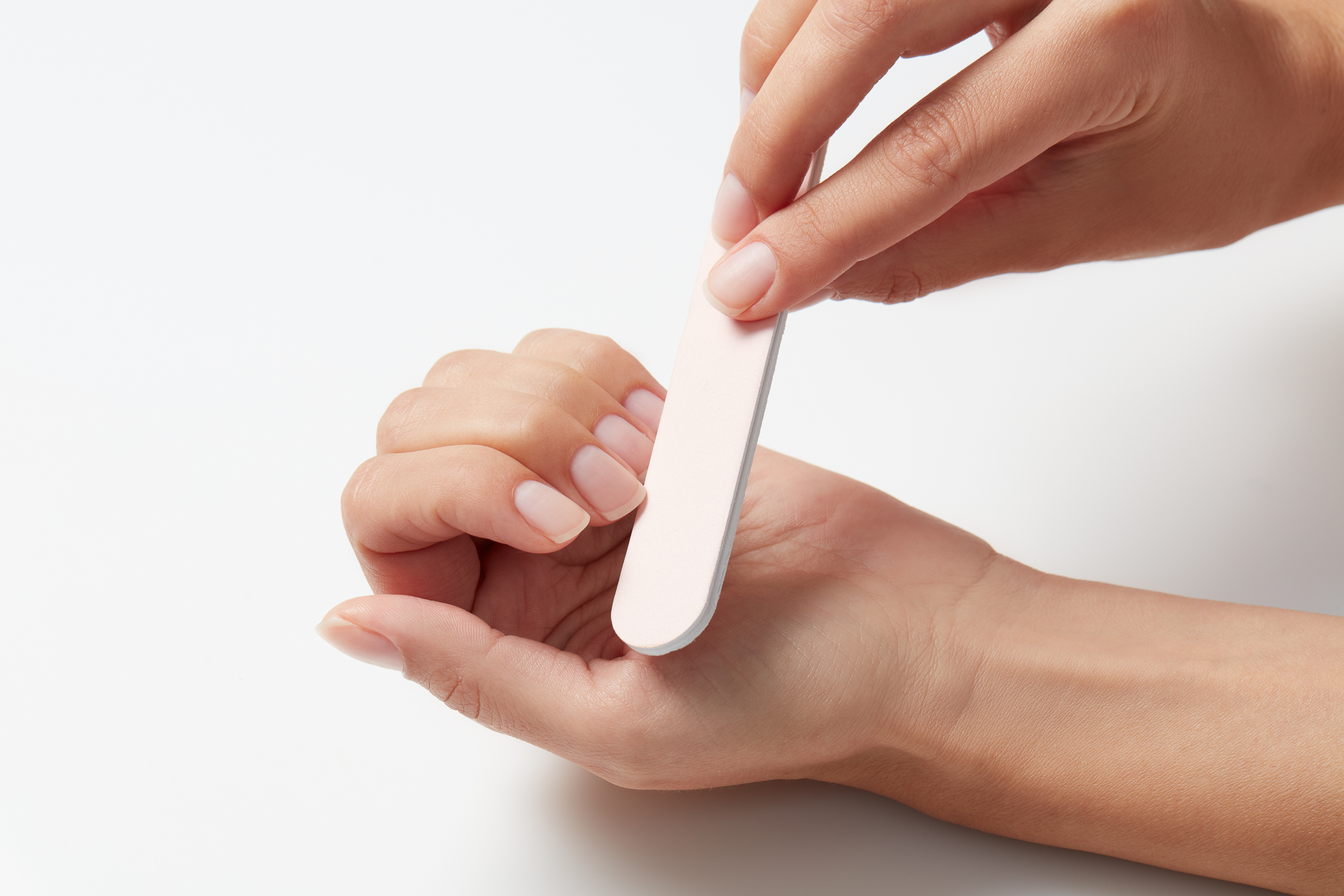 Nailcare-application-manicure-hand-nailfile-step-5-unlimited-Original-FileJRzlhsJOpYerj