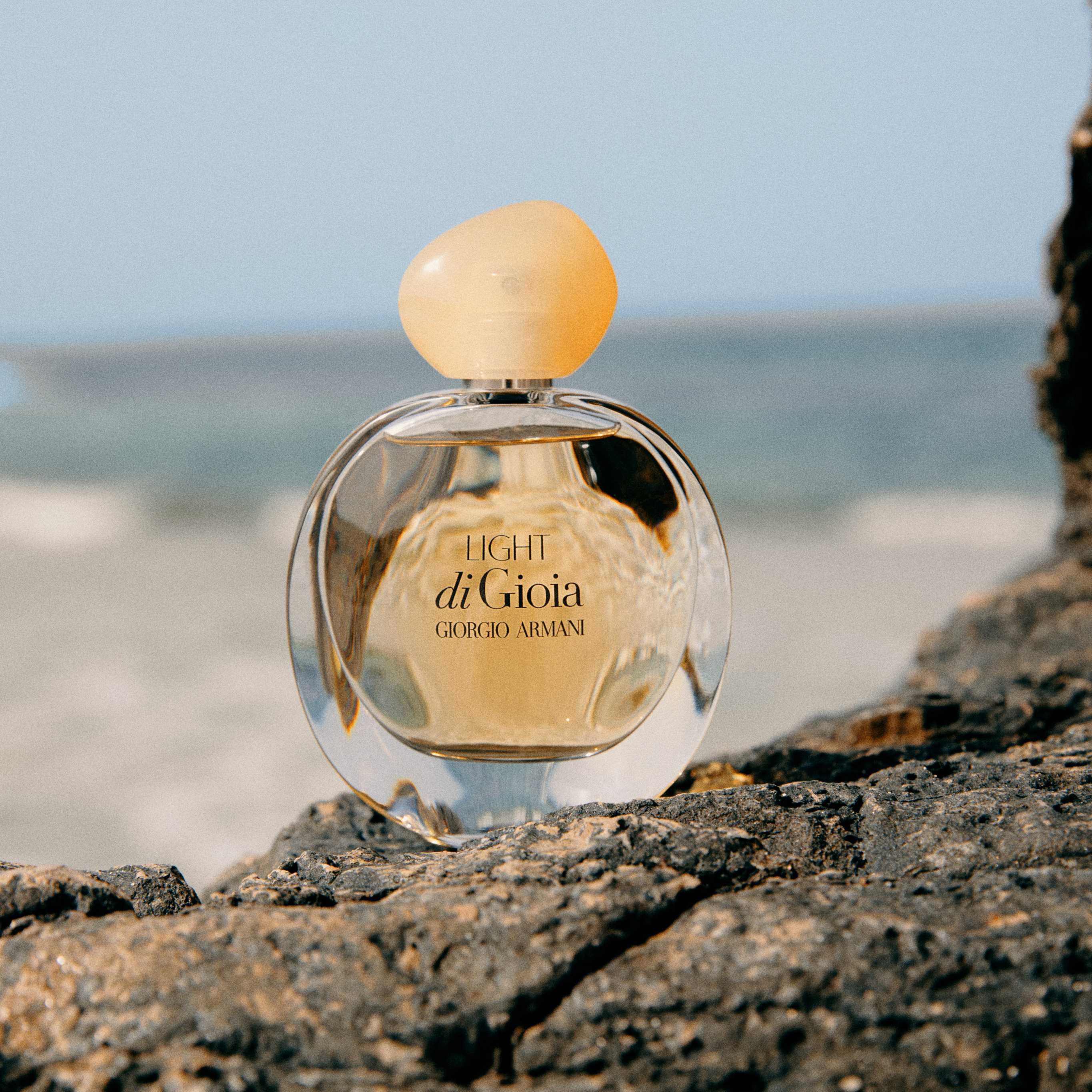 Fragrance-product-ocean-beach-giorgio-armani-ulimited-Web-Rendition