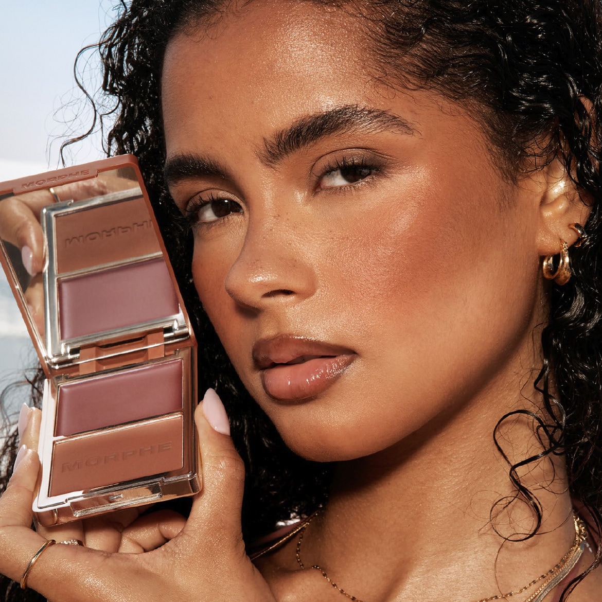 26-05-Brand-Activation-Morphe-Cheek-Thrills-Brand-Highlight-Teaser-1170x1170px-v2.jpg