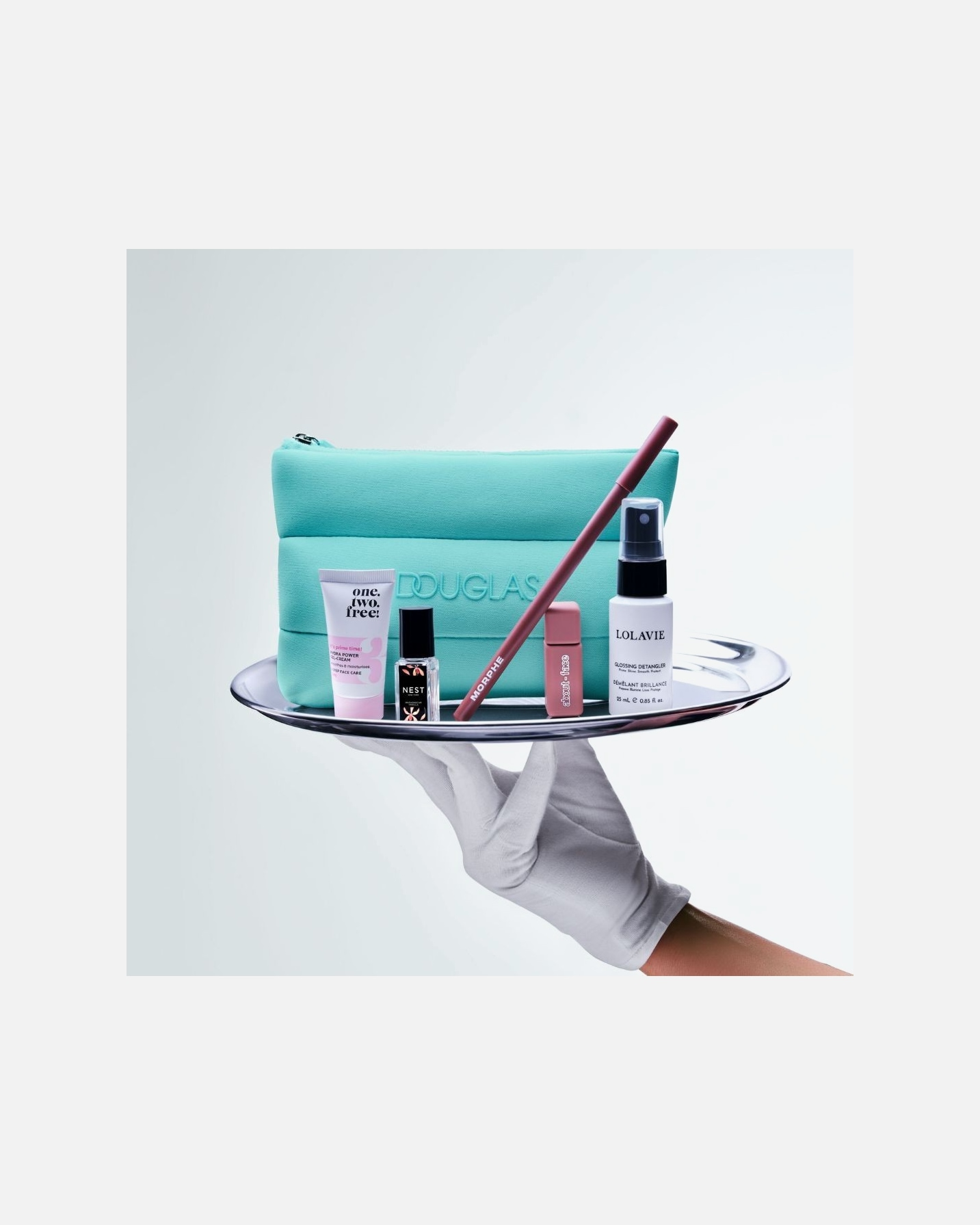 Douglas dárek k nákupu