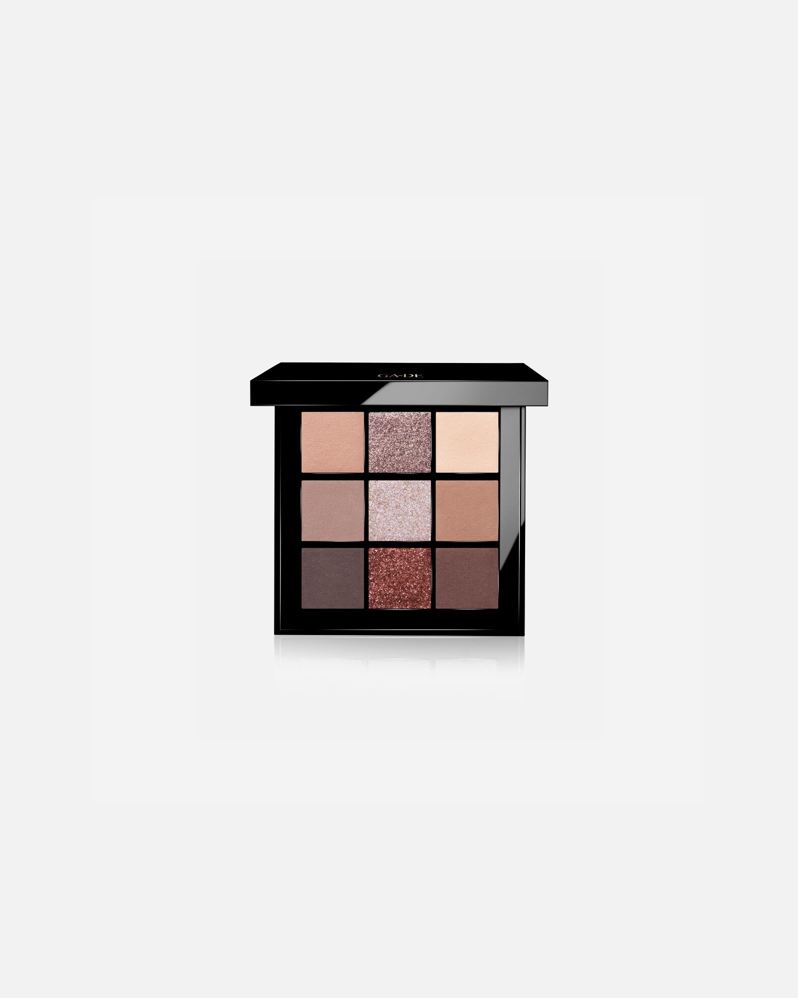 Oční stíny po Pro ženyGA-DEVelveteen Eyeshadow Palette8,10 g