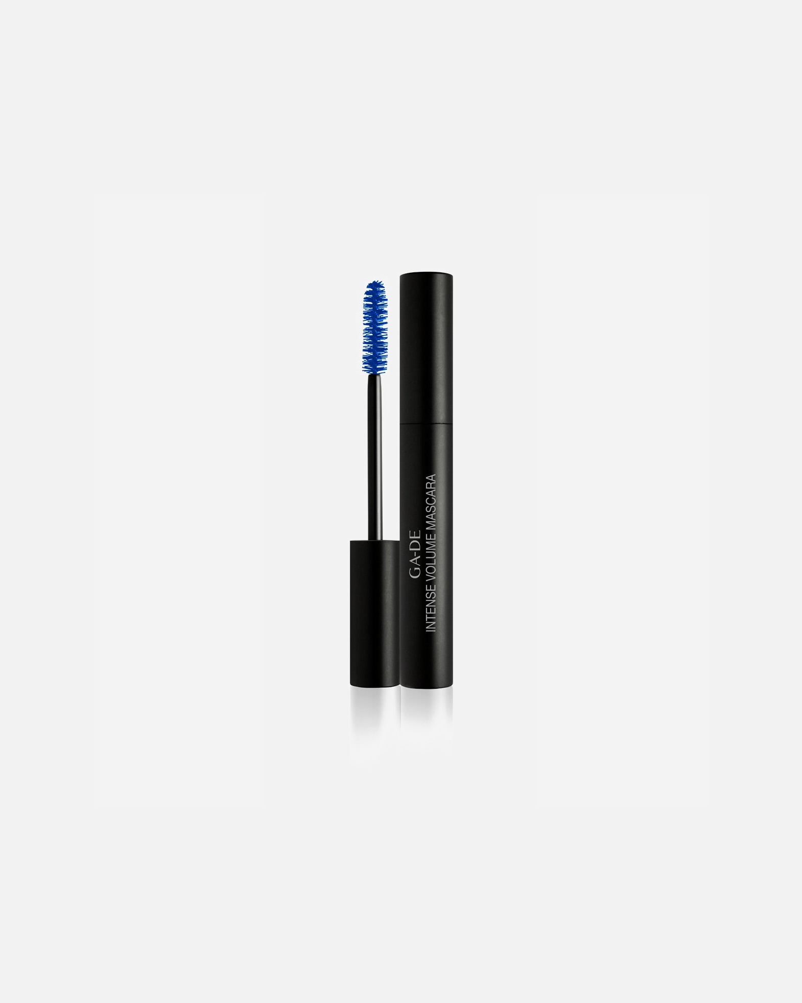 Řasenka po Pro ženyGA-DEIntense Volume MascaraIntense Electric Blue