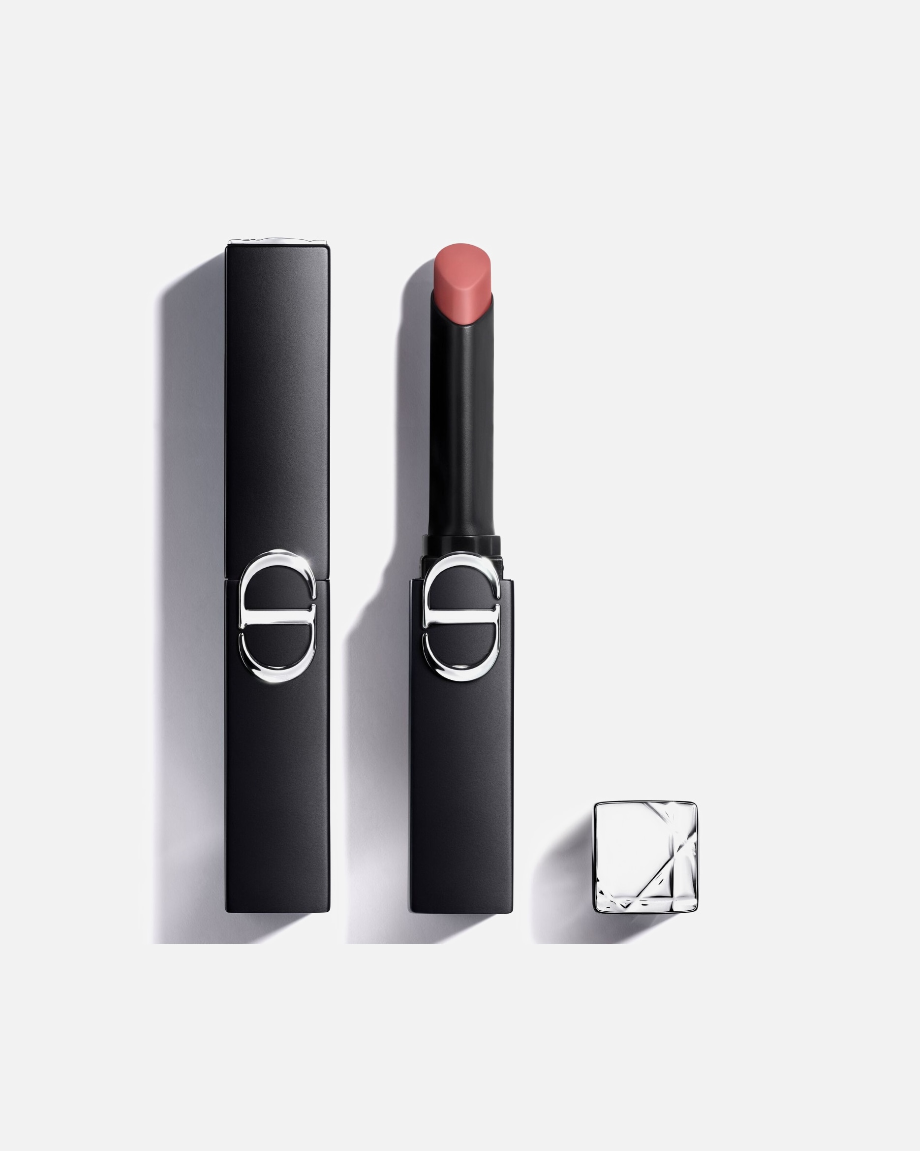 Rtěnka po UnisexDIORRouge DiorOn Stage – Dlouhotrvající rtěnka – 24h nošení bez obtiskování – Matný finiš110 MAGNETIC NUDE